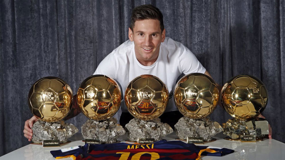 Messi Receives Eight Rings To Commemorate His Eight Ballon d'Ors -  SoccerBible