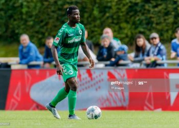 MUNICH, GERMANY - JULY 13: Hans Nunoo Sarpei of SpVgg Greuther Fuerth controls the ball during the match between 1860 Muenchen and SpVgg Greuther Fuerth at the Schauinsland Reisen Cup on July 13, 2019 in Munich, Germany. (Photo by TF-Images/Getty Images)