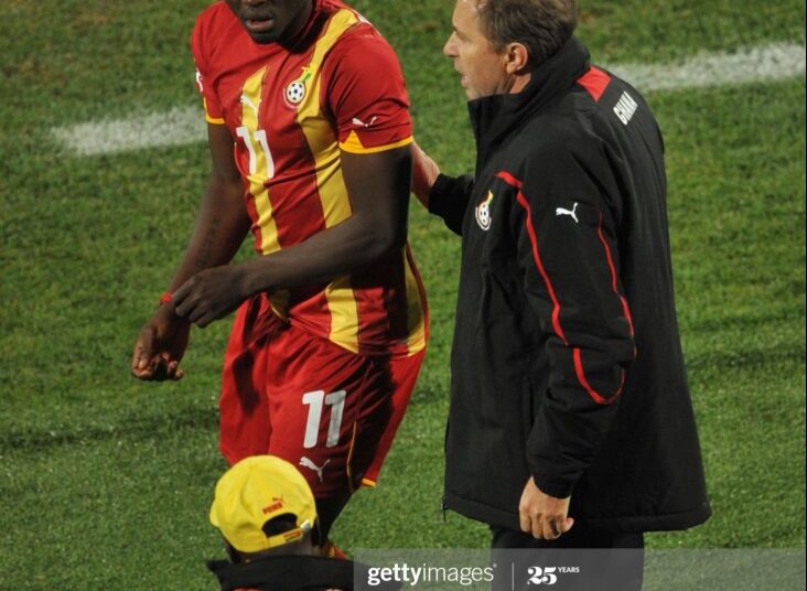 Ghana's coach Milovan Rajevac (R) talks to Ghana's midfielder Sulley Muntari before sending him in to play during the 2010 World Cup round of 16 football match USA vs. Ghana on June 26, 2010 at Royal Bafokeng stadium in Rustenburg. NO PUSH TO MOBILE / MOBILE USE SOLELY WITHIN EDITORIAL ARTICLE - AFP PHOTO / ROBERTO SCHMIDT (Photo credit should read ROBERTO SCHMIDT/AFP via Getty Images)