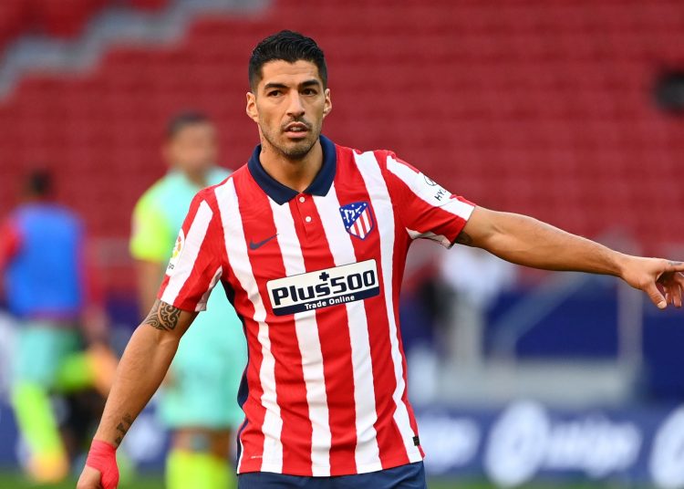 Atletico Madrid's Uruguayan forward Luis Suarez gestures during the Spanish league football match Club Atletico de Madrid  against Granada FC at at the Wanda Metropolitano stadium in Madrid on September 27, 2020. (Photo by GABRIEL BOUYS / AFP) (Photo by GABRIEL BOUYS/AFP via Getty Images)