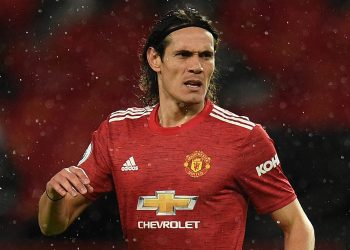 MANCHESTER, ENGLAND - OCTOBER 24: Edinson Cavani of Manchester United  during the Premier League match between Manchester United and Chelsea at Old Trafford on October 24, 2020 in Manchester, England. Sporting stadiums around the UK remain under strict restrictions due to the Coronavirus Pandemic as Government social distancing laws prohibit fans inside venues resulting in games being played behind closed doors. (Photo by Oli Scarff - Pool/Getty Images)