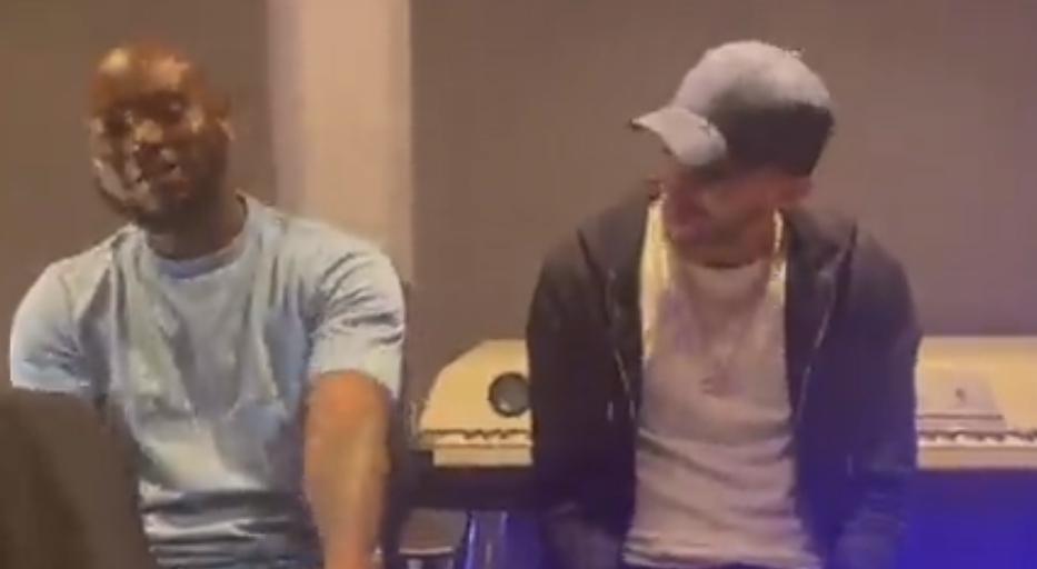 Chelsea’s Hakim Ziyech surprises King Promise at recording session [VIDEO]