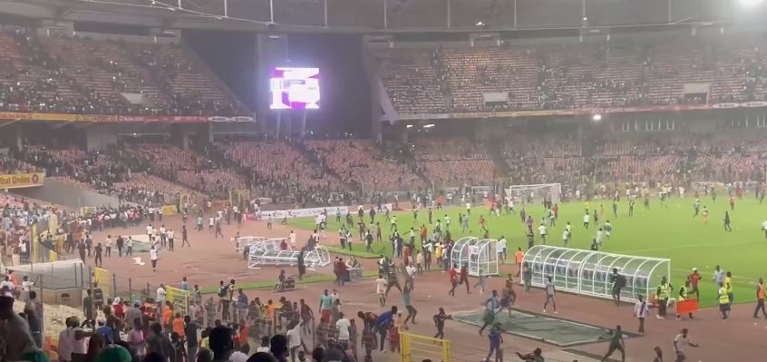 Nigerian fans invade stadium, destroy items after Black Stars deny them World Cup qualification