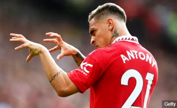 Man United winger Antony damaged ex girlfriend s breast implants