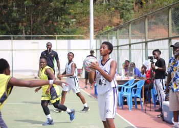 Braves (yellow) v Central Region
Photo Courtesy: Ghana Basketball