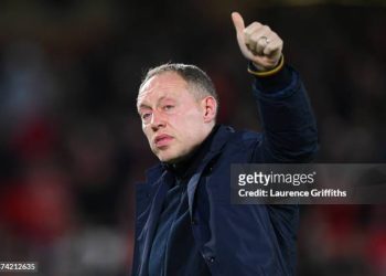 NOTTINGHAM, ENGLAND - MARCH 17: Steve Cooper, Manager of Nottingham Forest, gives the fans a thumbs up prior to the Premier League match between Nottingham Forest and Newcastle United at City Ground on March 17, 2023 in Nottingham, England. (Photo by Laurence Griffiths/Getty Images)