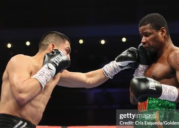 Vergil Ortiz Jr. (L) lands a punch on Fredrick Lawson (R) (Photo by Cris Esqueda/Golden Boy/Getty Images)