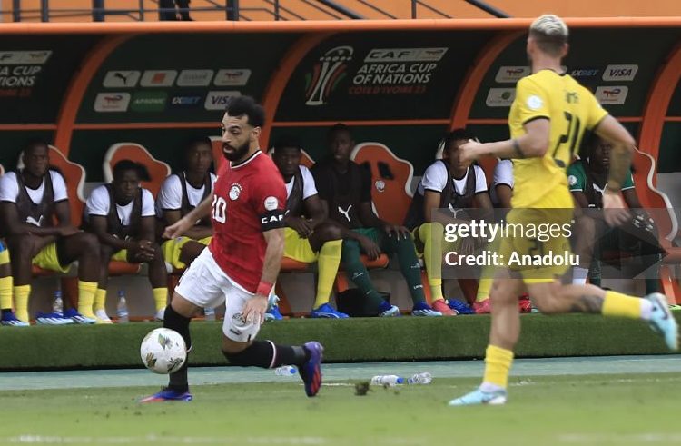 Muhammed Salah (L) of Egypt in action against Guima of Mozambique. (Photo by Yvan Gabon/Anadolu via Getty Images)