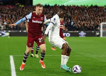 West Ham United's Jarrod Bowen in action with Tottenham Hotspur's Yves Bissouma Action Images via Reuters/Matthew Childs