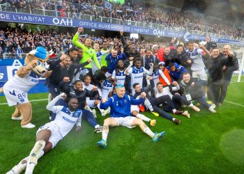 AJ Auxerre celebrate promotion French Ligue 1 Photo Courtesy: Auxerre