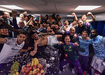 Alfred Duncan celebrates with teammates after sealing qualification to Conference League final Photo Courtesy: Fiorentina
