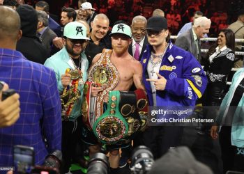 Canelo Alvarez poses for a photo after retaining his title over Jaime Munguia (Photo by Christian Petersen/Getty Images)