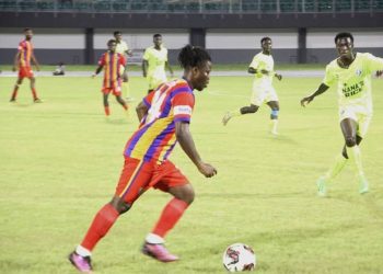 Hearts defender Yahaya Dramani in action against Bechem United Photo Courtesy: Ghana Premier League on X