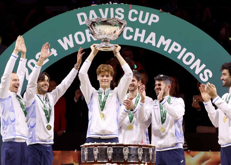 Sinner lifts Davis Cup Photo Courtesy: Getty Images