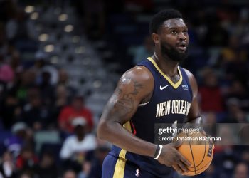 NEW ORLEANS, LOUISIANA - NOVEMBER 06: Zion Williamson #1 of the New Orleans Pelicans drives with the ball against the Cleveland Cavaliers during the second half at the Smoothie King Center on November 06, 2024 in New Orleans, Louisiana. NOTE TO USER: User expressly acknowledges and agrees that, by downloading and or using this Photograph, user is consenting to the terms and conditions of the Getty Images License Agreement. (Photo by Jonathan Bachman/Getty Images)