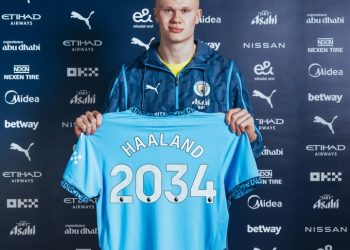 Haaland showing duration of his Contract. Photo Courtesy: Manchester City 's X (Formerly Twitter )