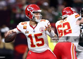 Patrick Mahomes #15 of the Kansas City Chiefs throws a pass against the Philadelphia Eagles in the first half during Super Bowl (Photo by Kevin Sabitus/Getty Images)