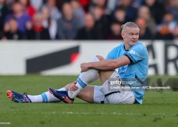 Erling Håland of Manchester City goes off injured (Photo via Getty Images)