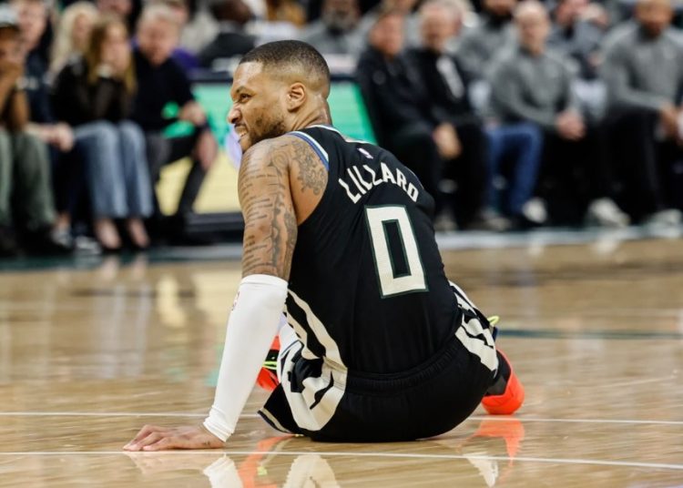 Damian Lillard picks up injury Photo Courtesy: AP