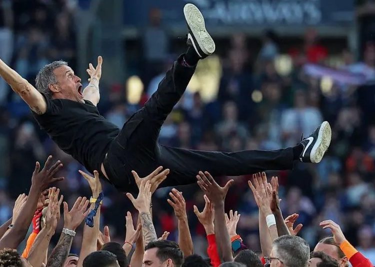 Luis Enrique celebrates with team Photo Courtesy: Getty Images