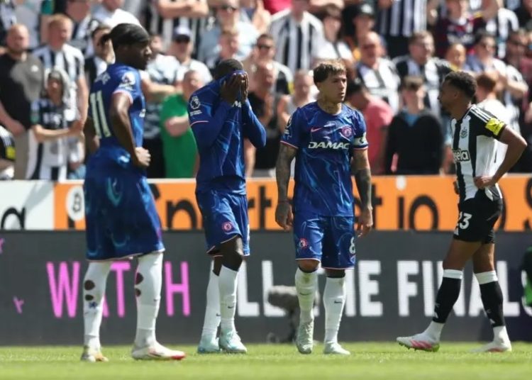 Chelsea players react to  loss to Newcastle Photo Courtesy: Reuters