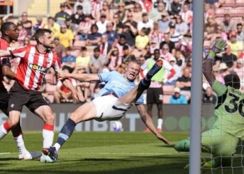 Erling Haaland attempts to make contact with ball against Southampton Photo Courtesy: PA Media
