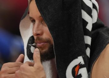 Steph Curry Photo Courtesy: AP