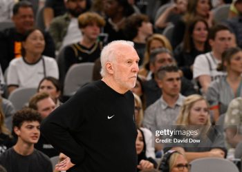 Gregg Popovich (Photos by David Dow/NBAE via Getty Images)