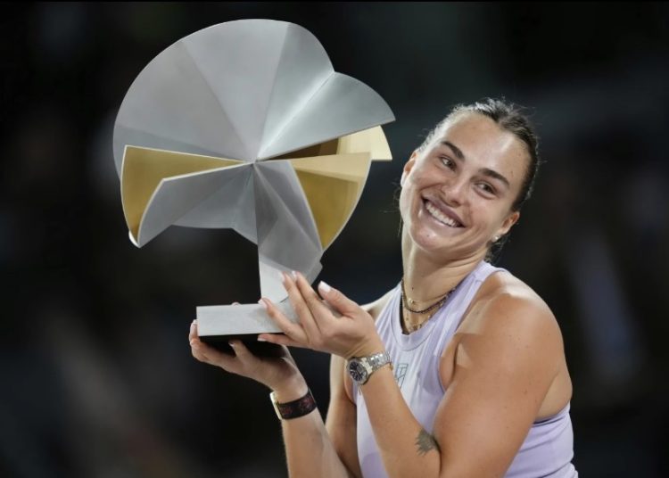 Aryna Sabalenka celebrates winning 2025 Madrid Open Photo Courtesy: AP