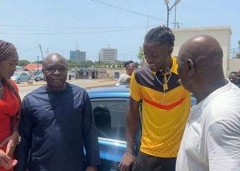 Benjamin Asare with Alhaji Seidu Agongo with Coach Aboubakar Ouattara and the PRO of Accra Hearts of Oak