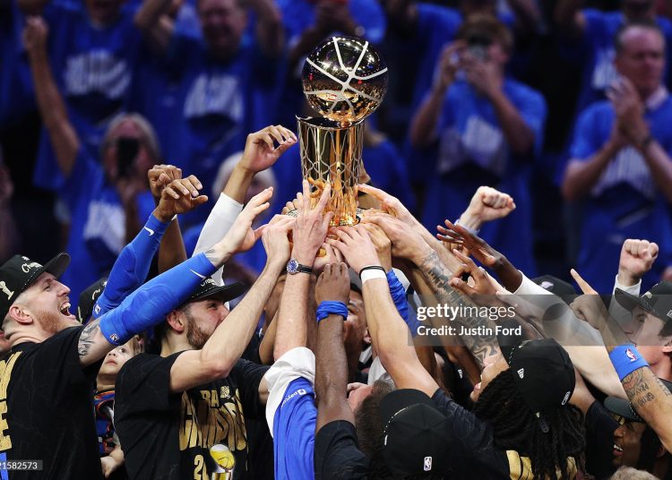 The Oklahoma City Thunder celebrate after defeating the Indiana Pacers 103-91 in Game Seven of the 2025 NBA Finals (Photo by Justin Ford/Getty Images)