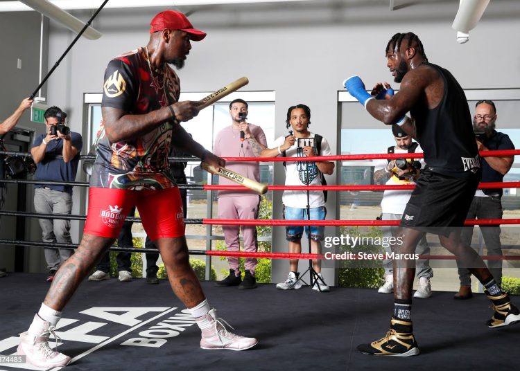 Heavyweight boxer Deontay Wilder (R) works on his timing with trainer Malik Scott at UFC APEX  (Photo by Steve Marcus/Getty Images)