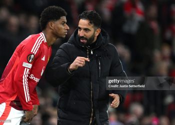Ruben Amorim, Head Coach of Manchester United, speaks to Marcus Rashford (Photo by Justin Setterfield/Getty Images)