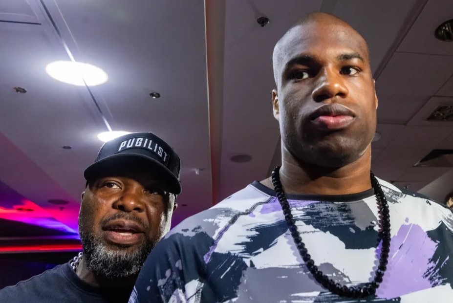 Boxing: Daniel Dubois fires trainer after knockout loss to Oleksandr Usyk -  Citi Sports Online