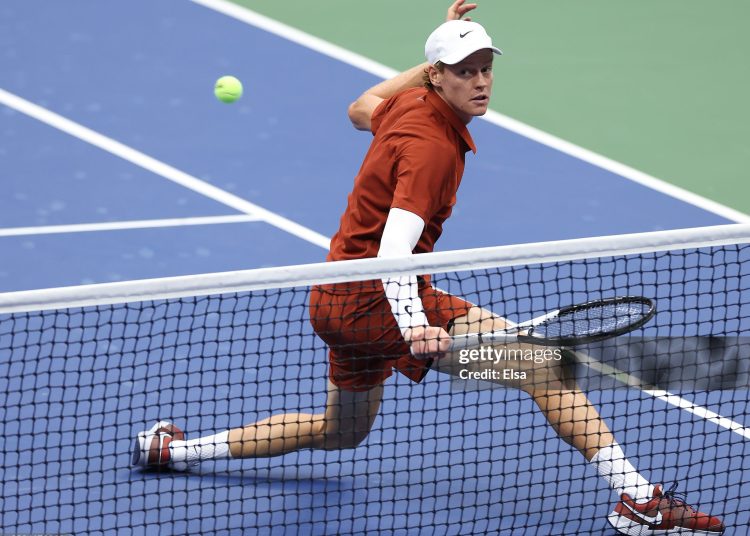 annik Sinner of Italy returns against Carlos Alcaraz of Spain during their Men's Singles Final match on Day Fifteen of the 2025 US Open (Photo by Elsa/Getty Images)
