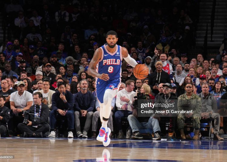 Paul George #8 of the Philadelphia 76ers dribbles the ball during the game against the LA Clippers (Photo by Jesse D. Garrabrant/NBAE via Getty Images)