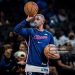 Chris Paul #3 of the LA Clippers warms up before a basketball game against the Charlotte Hornets (Photo by David Jensen/Getty Images)