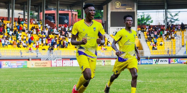 Salim Adams (left) celebrates after scoring goal Photo Courtesy: Medeama