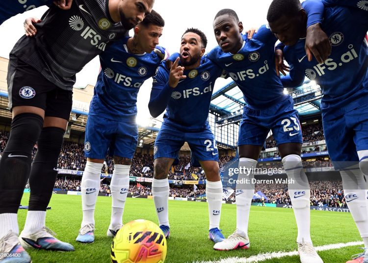 Reece James of Chelsea talks to teammates as they huddle prior to the Premier League match between Chelsea and Burnley (Photo by Darren Walsh/Chelsea FC via Getty Images)