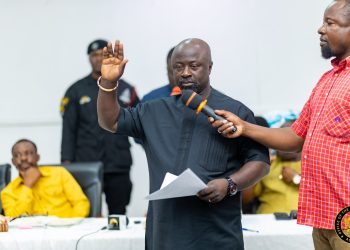 Beat Hearts of Oak and you will “Chop Money”- Kumasi Mayor to Kotoko Players [VIDEO]
