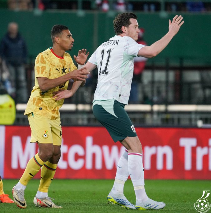 Black stars- Austria -Loss