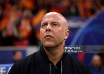 Arne Slot, Manager of Liverpool, looks on during the UEFA Champions League 2025/26 Round of 16 First Leg match between Galatasaray SK and Liverpool FC (Photo by Ahmad Mora/Getty Images)