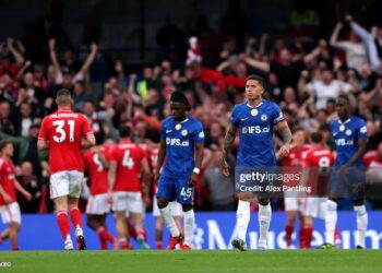 Enzo Fernandez of Chelsea dejected after Taiwo Awoniyi of Nottingham Forest scores his team's third goal during the Premier League match between Chelsea and Nottingham Forest (Photo by Alex Pantling/Getty Images)