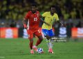 Michael Murillo of Panama drives the ball against Vinicius Junior of Brazil during the international friendly match between Brazil and Panama (Photo by Buda Mendes/Getty Images)