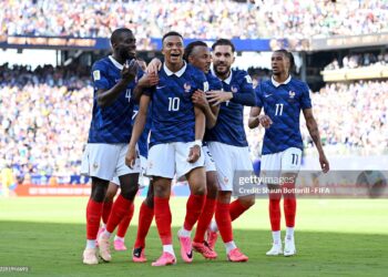 EAST RUTHERFORD, NEW JERSEY - JUNE 16: Kylian Mbappe #10 of France celebrates with teammates after scoring the team's second goal during the FIFA World Cup 2026 Group I match between France and Senegal at New York New Jersey Stadium on June 16, 2026 in East Rutherford, New Jersey. (Photo by Shaun Botterill - FIFA/FIFA via Getty Images)