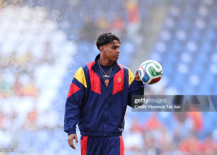 Lamine Yamal of Spain looks on prior to the international friendly match between Spain and Iraq (Photo by Florencia Tan Jun/Getty Images)