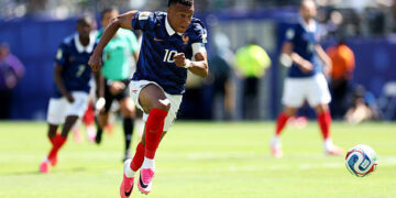 EAST RUTHERFORD, NEW JERSEY - JUNE 16: Kylian Mbappe #10 of France chases after the ball during the FIFA World Cup 2026 Group I match between France and Senegal at New York New Jersey Stadium on June 16, 2026 in East Rutherford, New Jersey. (Photo by Al Bello/Getty Images)