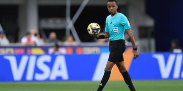 Referee Omar Artan holds the match ball during the FIFA U-20 World Cup Chile 2025 third place match between Colombia and France at Estadio Nacional Julio Martínez Prádanos on October 18, 2025 in Santiago, Chile. (Photo by Buda Mendes - FIFA/FIFA via Getty Images)