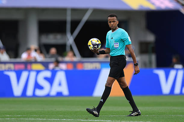 Referee Omar Artan holds the match ball during the FIFA U-20 World Cup Chile 2025 third place match between Colombia and France at Estadio Nacional Julio Martínez Prádanos on October 18, 2025 in Santiago, Chile. (Photo by Buda Mendes - FIFA/FIFA via Getty Images)
