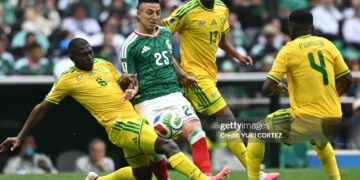 South Africa's defender #06 Aubrey Modiba, Mexico's midfielder #25 Roberto Alvarado, South Africa's midfielder #13 Sphephelo Sithole and South Africa's midfielder #04 Teboho Mokoena fight for the ball during the 2026 World Cup Group A football match between Mexico and South Africa (Photo by Yuri CORTEZ / AFP via Getty Images)